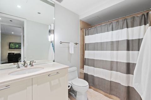 Tiny photo for 159 E WALTON Place #5C, Chicago, IL 60611 (MLS # 12412597)