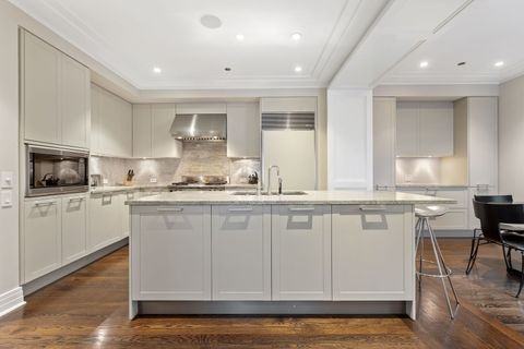 Tiny photo for 159 E WALTON Place #5C, Chicago, IL 60611 (MLS # 12412597)