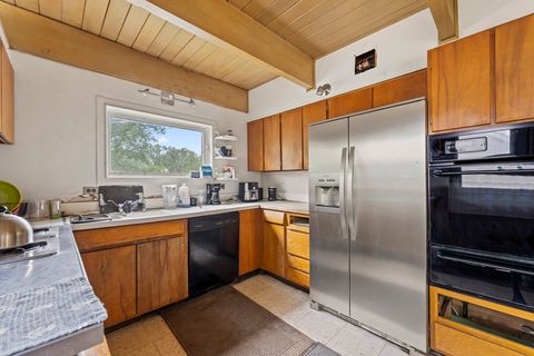 Tiny photo for 431 S Saint Marys Road, Libertyville, IL 60048 (MLS # 12653527)