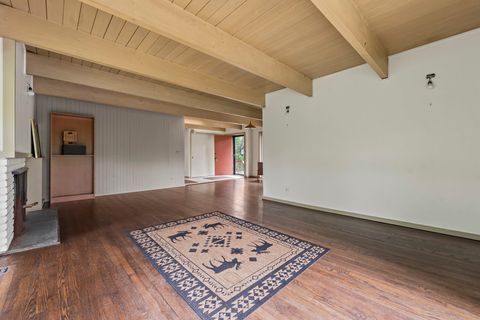 Tiny photo for 431 S Saint Marys Road, Libertyville, IL 60048 (MLS # 12653527)
