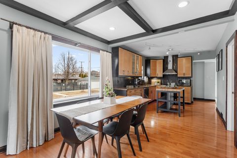 Tiny photo for 3201 Park Avenue, Brookfield, IL 60513 (MLS # 12578027)