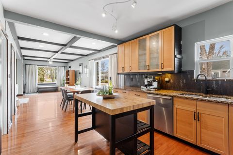 Tiny photo for 3201 Park Avenue, Brookfield, IL 60513 (MLS # 12578027)