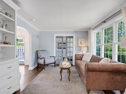 Tiny photo for 8 Mohawk Drive, Clarendon Hills, IL 60514 (MLS # 12715216)