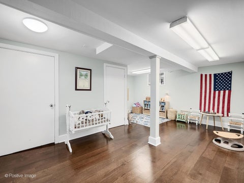 Tiny photo for 8 Mohawk Drive, Clarendon Hills, IL 60514 (MLS # 12715216)