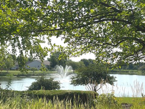 Tiny photo for 704 Flag Drive, Shorewood, IL 60404 (MLS # 12495642)