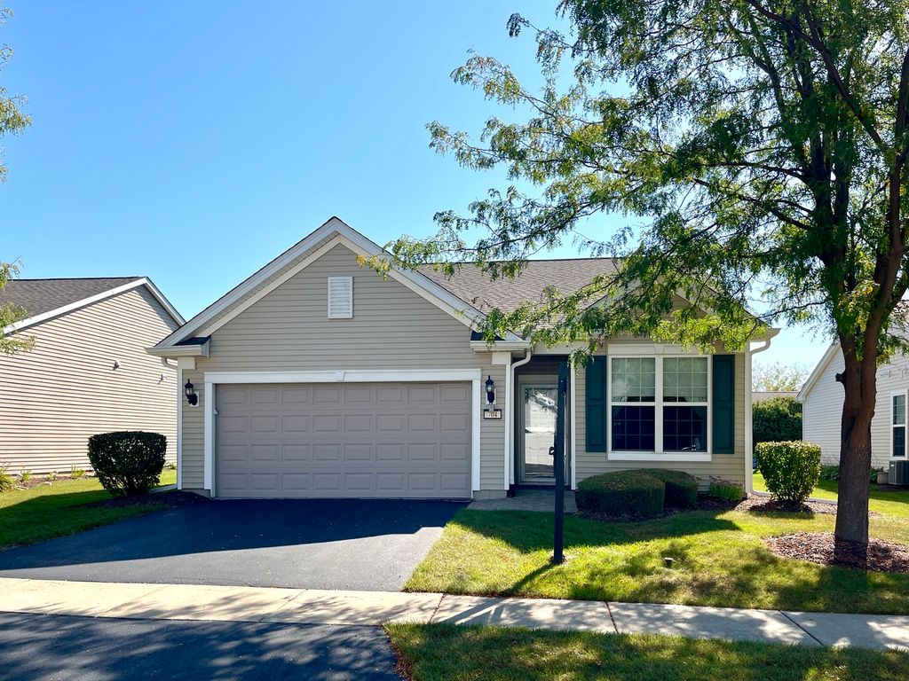 Photo for 704 Flag Drive, Shorewood, IL 60404 (MLS # 12495642)