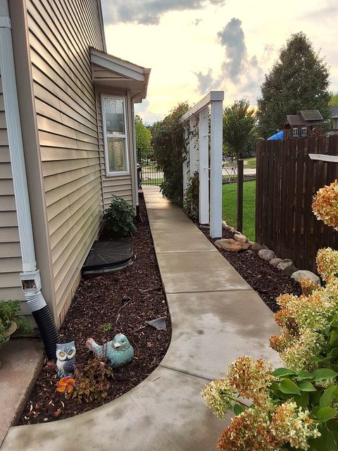 Tiny photo for 3040 Banbury Lane, Lake In The Hills, IL 60156 (MLS # 12480501)