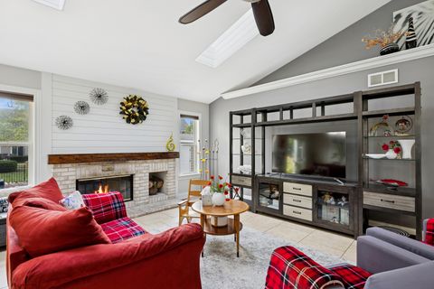 Tiny photo for 3040 Banbury Lane, Lake In The Hills, IL 60156 (MLS # 12480501)