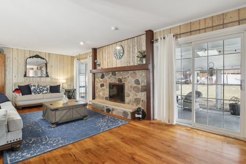 Tiny photo for 693 Exmoor Terrace, Crystal Lake, IL 60014 (MLS # 12581056)