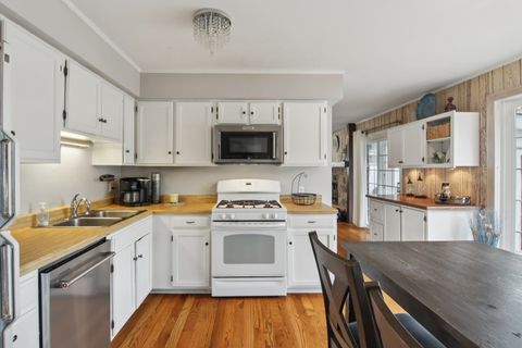 Tiny photo for 693 Exmoor Terrace, Crystal Lake, IL 60014 (MLS # 12581056)