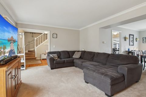 Tiny photo for 693 Exmoor Terrace, Crystal Lake, IL 60014 (MLS # 12581056)