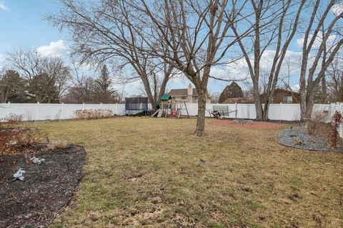Tiny photo for 693 Exmoor Terrace, Crystal Lake, IL 60014 (MLS # 12581056)