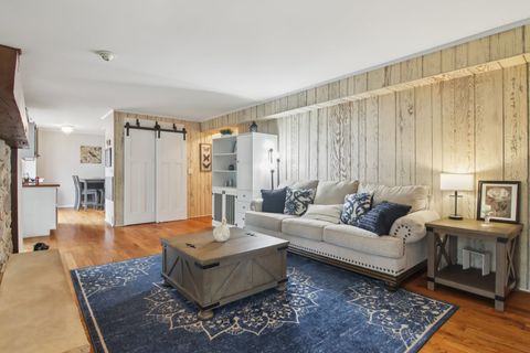 Tiny photo for 693 Exmoor Terrace, Crystal Lake, IL 60014 (MLS # 12581056)