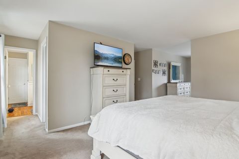 Tiny photo for 693 Exmoor Terrace, Crystal Lake, IL 60014 (MLS # 12581056)