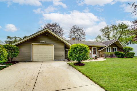 Tiny photo for 1904 Winston Lane, Schaumburg, IL 60193 (MLS # 12629104)