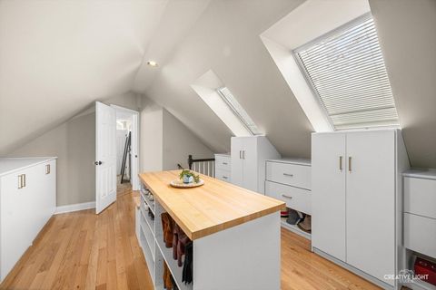 Tiny photo for 607 E Prairie Avenue, Wheaton, IL 60187 (MLS # 12551488)