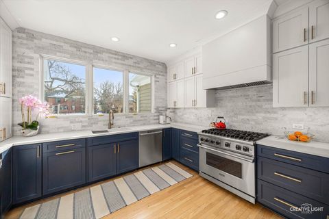 Tiny photo for 607 E Prairie Avenue, Wheaton, IL 60187 (MLS # 12551488)