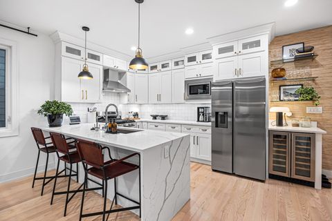 Tiny photo for 1738 W 17th Street #3, Chicago, IL 60608 (MLS # 12600315)