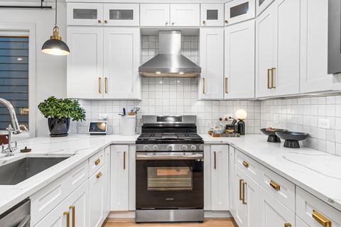 Tiny photo for 1738 W 17th Street #3, Chicago, IL 60608 (MLS # 12600315)