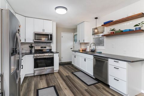 Tiny photo for 401 W Boundary Street, Stanford, IL 61774 (MLS # 12593399)