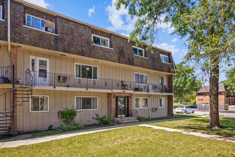 Tiny photo for 2308 Algonquin Road #7, Rolling Meadows, IL 60008 (MLS # 12720494)