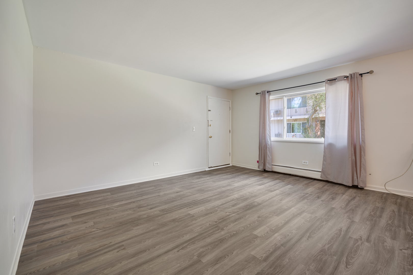2308 Algonquin Road 7
