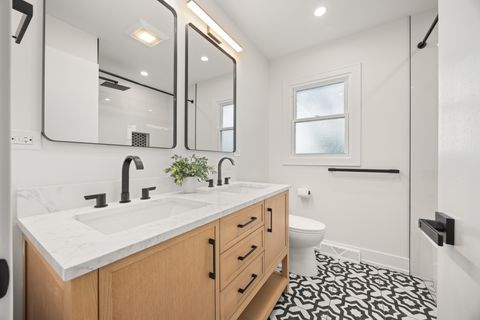 Tiny photo for 158 S Prairie Avenue, Bloomingdale, IL 60108 (MLS # 12491606)