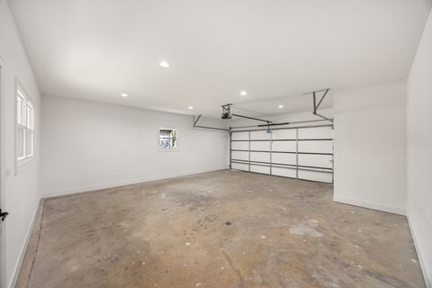 Tiny photo for 158 S Prairie Avenue, Bloomingdale, IL 60108 (MLS # 12491606)