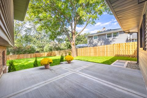 Tiny photo for 158 S Prairie Avenue, Bloomingdale, IL 60108 (MLS # 12491606)