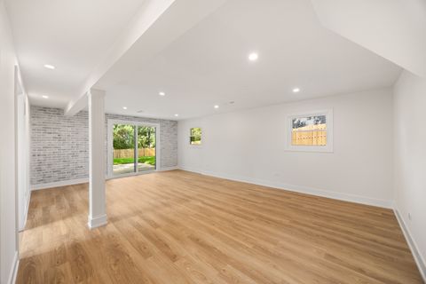 Tiny photo for 158 S Prairie Avenue, Bloomingdale, IL 60108 (MLS # 12491606)
