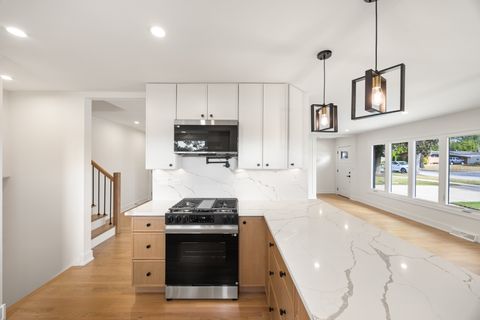 Tiny photo for 158 S Prairie Avenue, Bloomingdale, IL 60108 (MLS # 12491606)