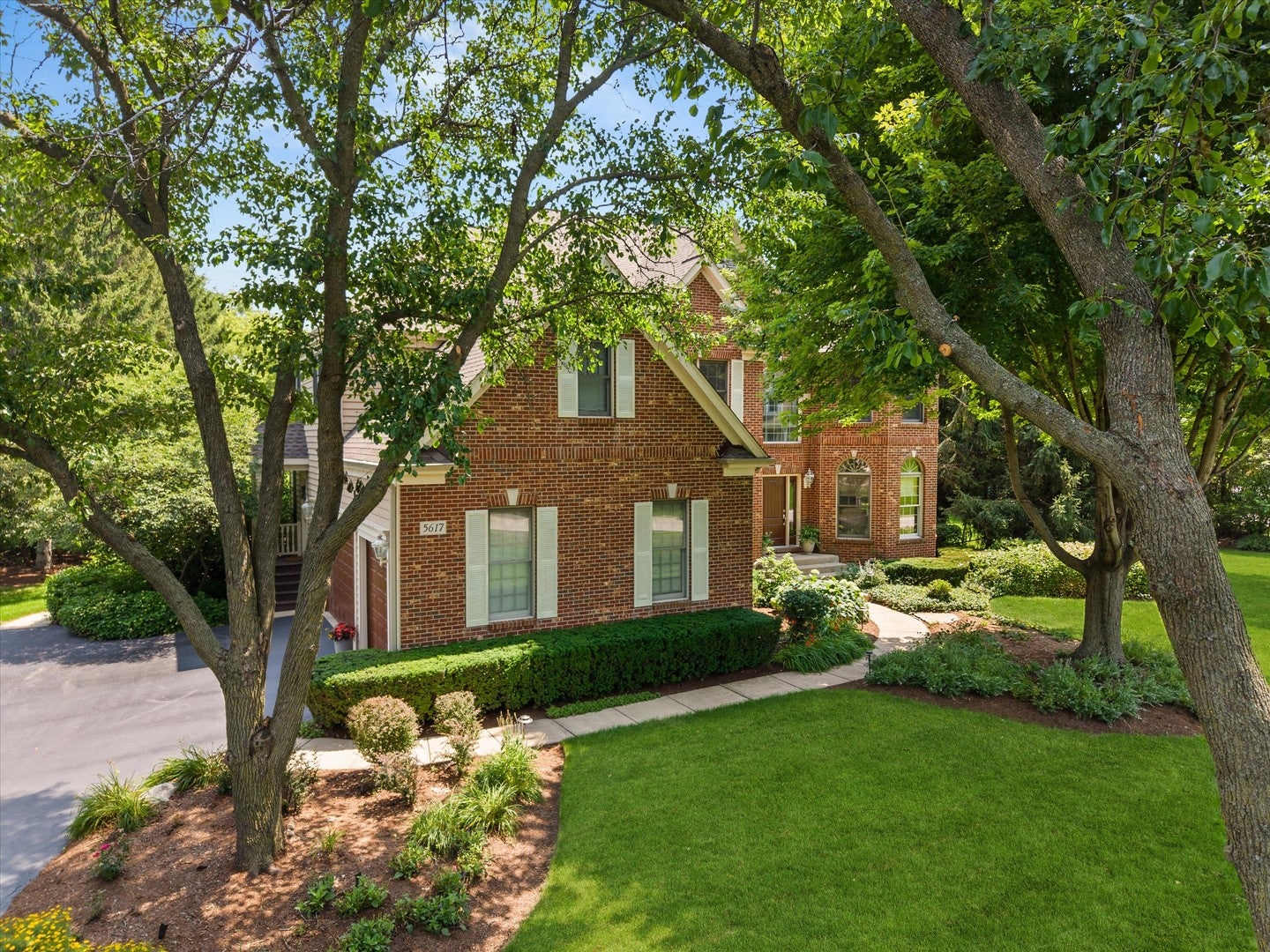 5617 Winding Road