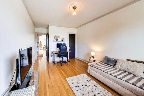 Tiny photo for 2345 W Glenlake Avenue #1, Chicago, IL 60659 (MLS # 12646951)
