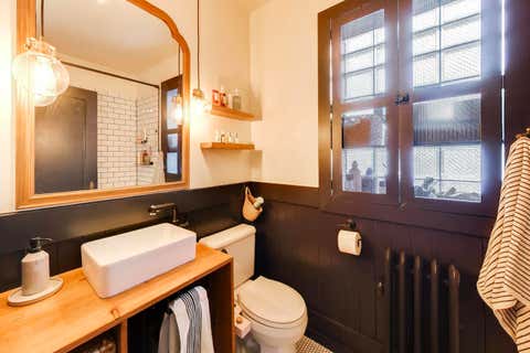 Tiny photo for 2345 W Glenlake Avenue #1, Chicago, IL 60659 (MLS # 12646951)