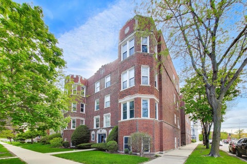 Tiny photo for 2345 W Glenlake Avenue #1, Chicago, IL 60659 (MLS # 12646951)