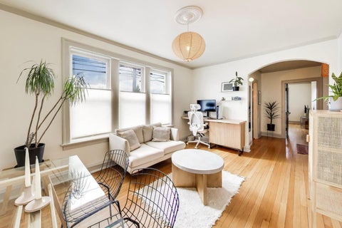 Tiny photo for 2345 W Glenlake Avenue #1, Chicago, IL 60659 (MLS # 12646951)