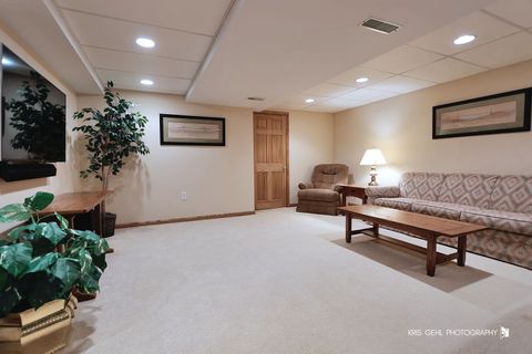 Tiny photo for 1283 Cranbrook Circle, Aurora, IL 60502 (MLS # 12580576)