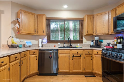 Tiny photo for 1360 Knottingham Drive, Gurnee, IL 60031 (MLS # 12710308)