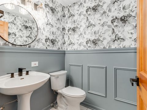 Tiny photo for 3219 N Richmond Street, Chicago, IL 60618 (MLS # 12531139)