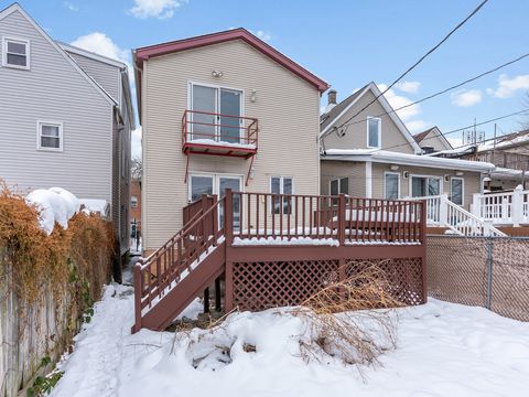 Tiny photo for 3219 N Richmond Street, Chicago, IL 60618 (MLS # 12531139)