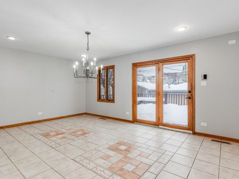 Tiny photo for 3219 N Richmond Street, Chicago, IL 60618 (MLS # 12531139)