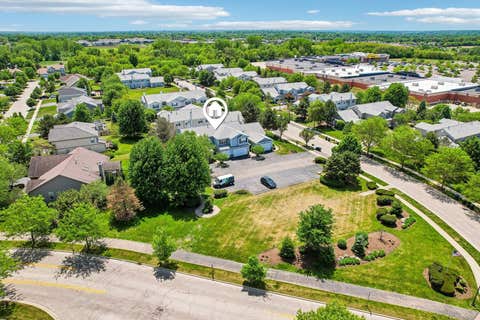 Tiny photo for 2726 Kendall Crossing, McHenry, IL 60051 (MLS # 12651313)