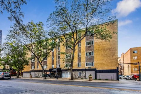 5400 N Sheridan Road 210 Chicago IL 60640