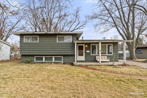 Photo of 28 Seneca Drive, Montgomery, IL 60538 (MLS # 12589499)