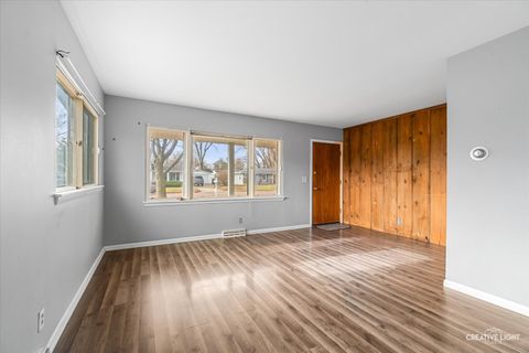 Tiny photo for 28 Seneca Drive, Montgomery, IL 60538 (MLS # 12589499)