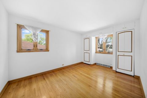 Tiny photo for 773 Madelyn Drive, Des Plaines, IL 60016 (MLS # 12642097)
