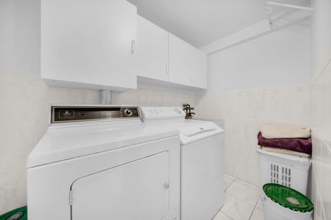 Tiny photo for 773 Madelyn Drive, Des Plaines, IL 60016 (MLS # 12642097)