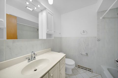 Tiny photo for 773 Madelyn Drive, Des Plaines, IL 60016 (MLS # 12642097)