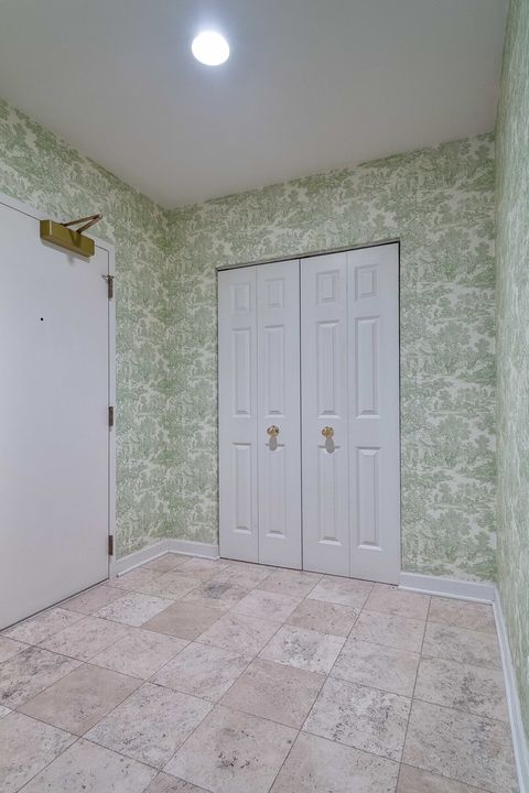 Tiny photo for 1107 Greenleaf Avenue #2F, Wilmette, IL 60091 (MLS # 12676368)