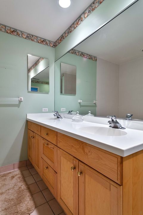 Tiny photo for 1107 Greenleaf Avenue #2F, Wilmette, IL 60091 (MLS # 12676368)